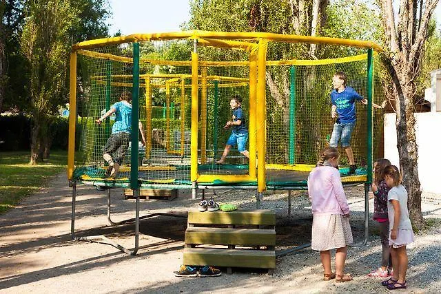 Camping De La Plage Benodet - 400 Metres De La Plage Кемпинг