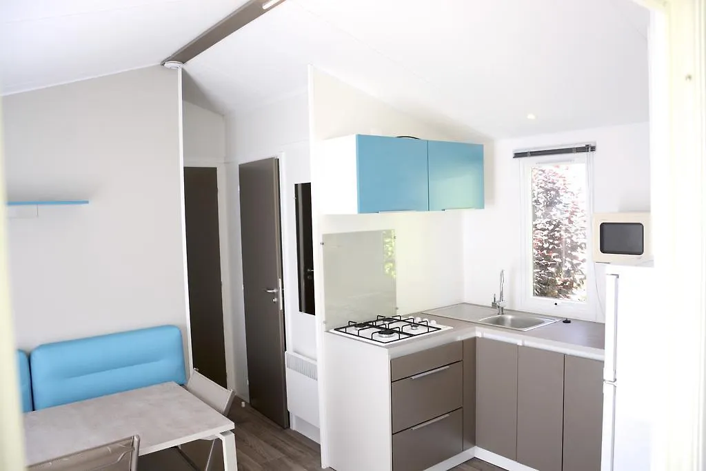 **** Кемпинг Camping De La Plage Benodet - 400 Metres De La Plage Франция