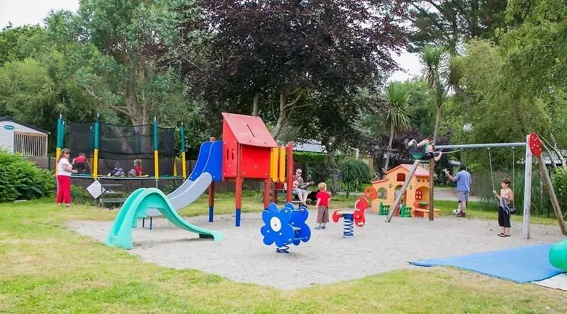 Campsite Camping De La Plage Benodet - 400 Metres De La Plage