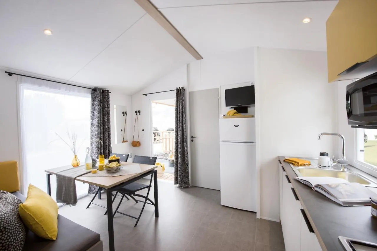 Camping De La Plage Benodet - 400 Metres De La Plage