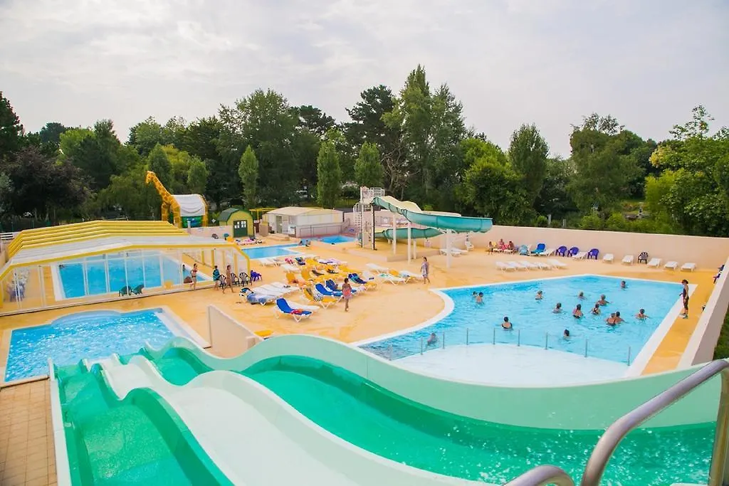 Campsite Camping De La Plage Benodet - 400 Metres De La Plage